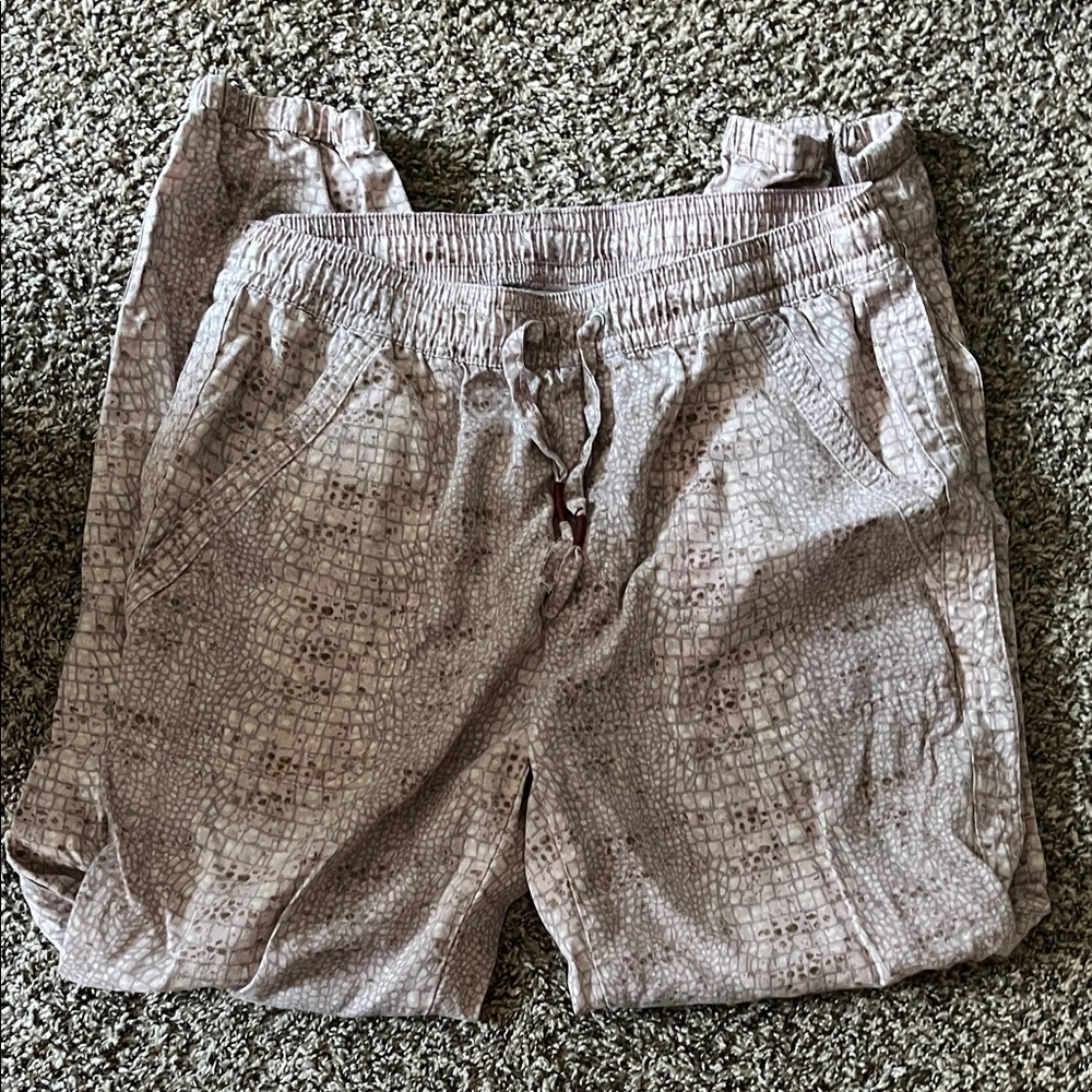 Anthropologie Light Pink Cropped Pants